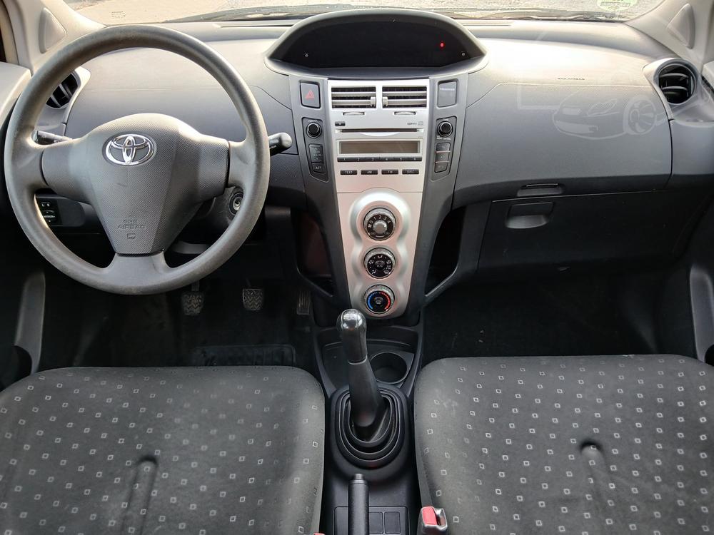 Toyota Yaris 1.3 i