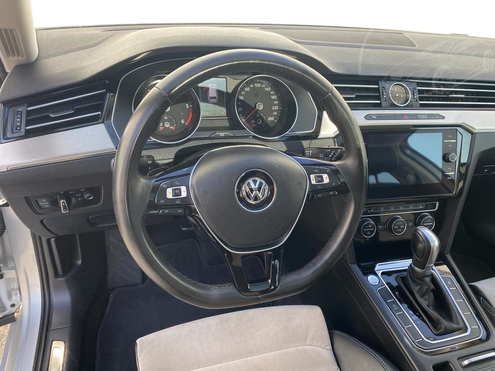 Volkswagen Passat 2.0 TDi Serv.kniha