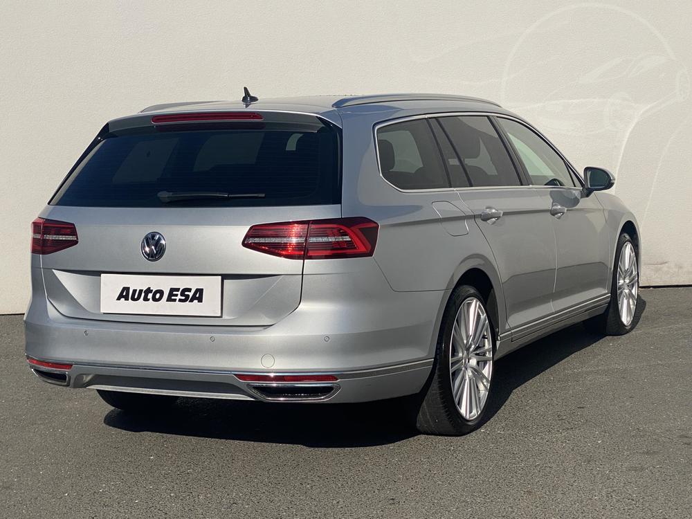 Volkswagen Passat 2.0 TDi Serv.kniha