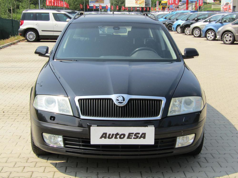 koda Octavia II 1.6 FSi, R