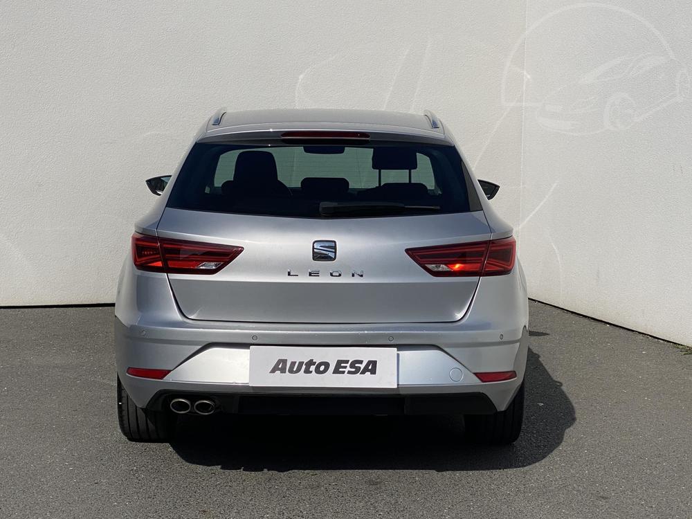 Seat Leon 2.0 TDi Serv.kniha