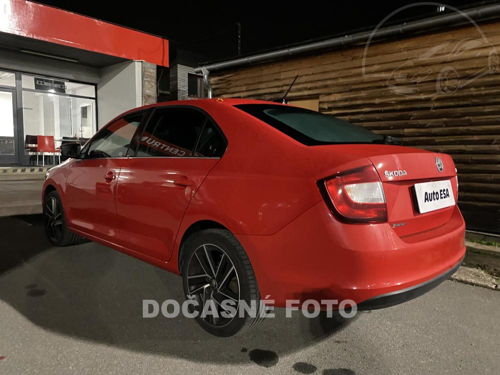 koda Rapid 1.0 tsi 1.maj Serv.kniha, R