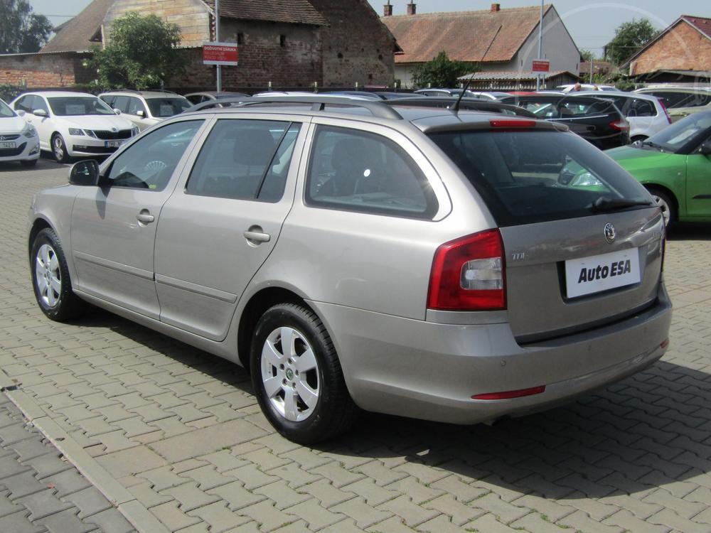 koda Octavia II 1.6 TDi, R