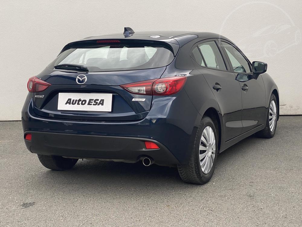 Mazda 3 1.5 i, R