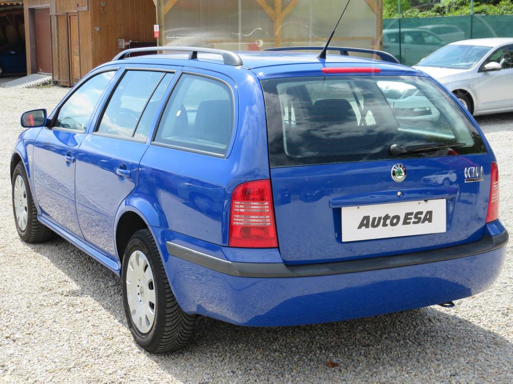 koda Octavia 1.4 i Serv.kniha