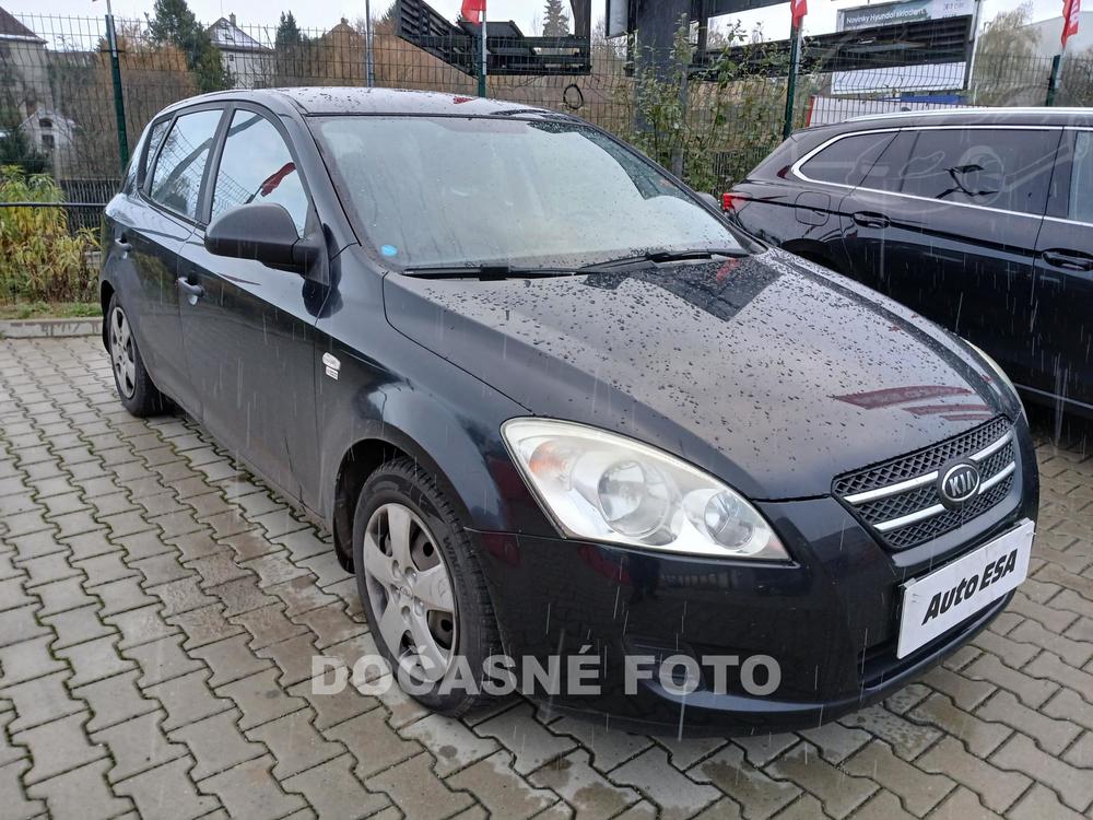 Prodm Kia Ceed 1.6, R