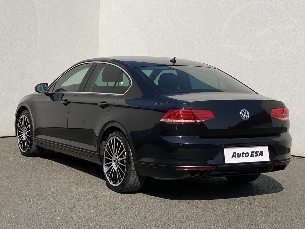 Volkswagen Passat 1.8 TSi Serv.kniha