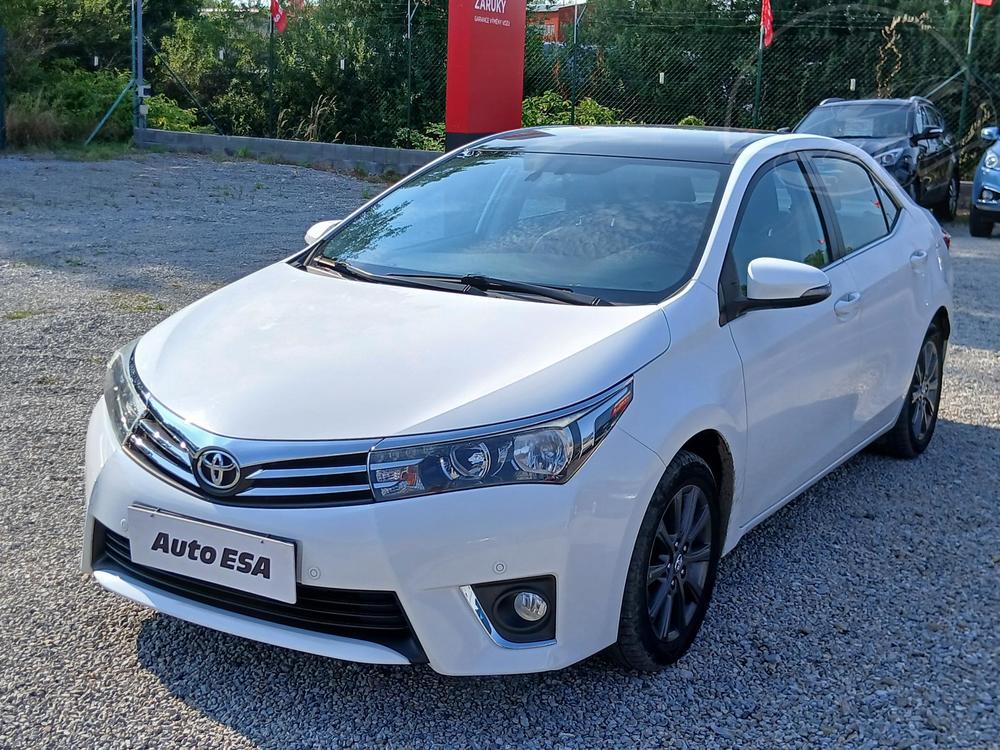 Toyota Corolla 1.6 VVTi Serv.kniha, R