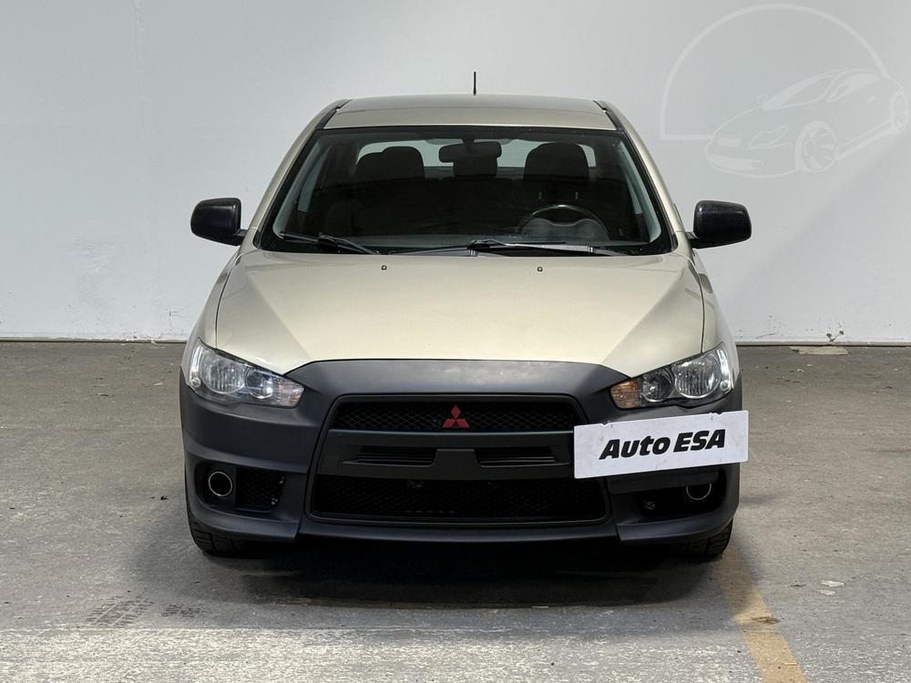 Mitsubishi Lancer 1.5 i