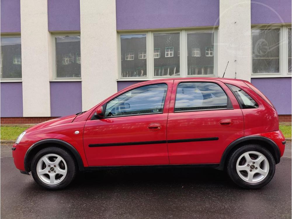 Opel Corsa 1,2i 16V / automat /