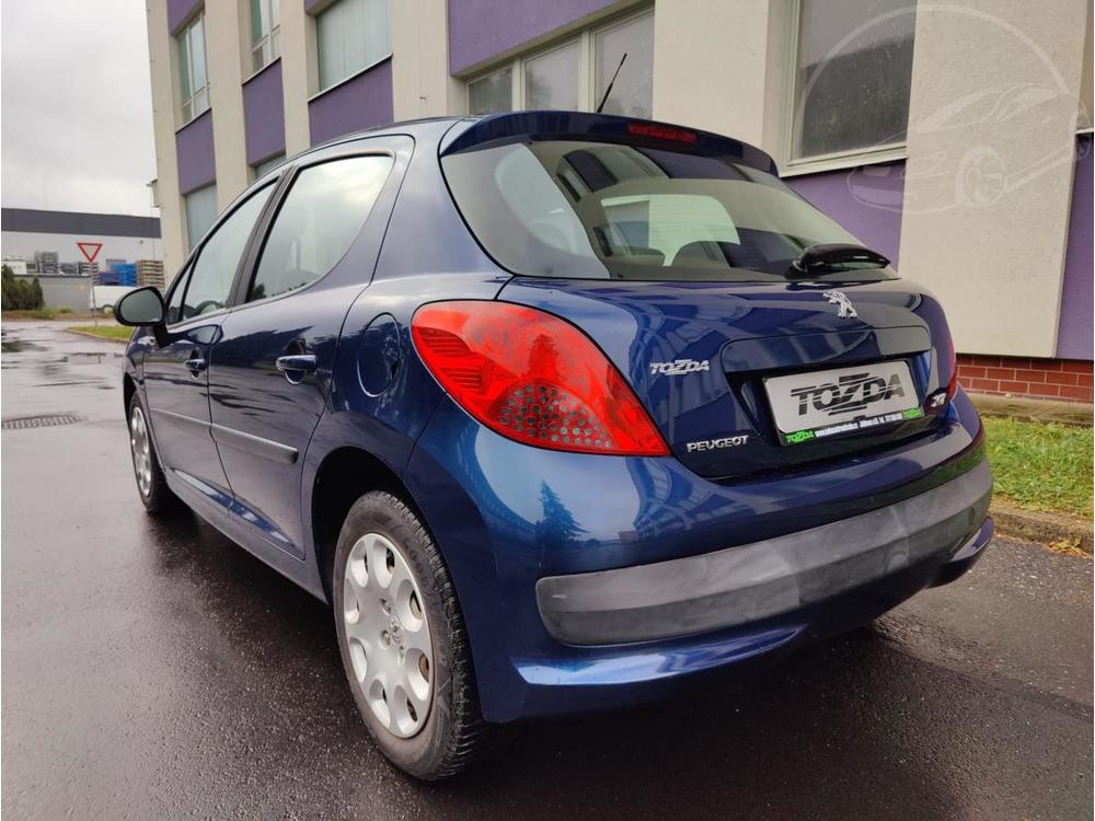 Peugeot 207 1,4 16V