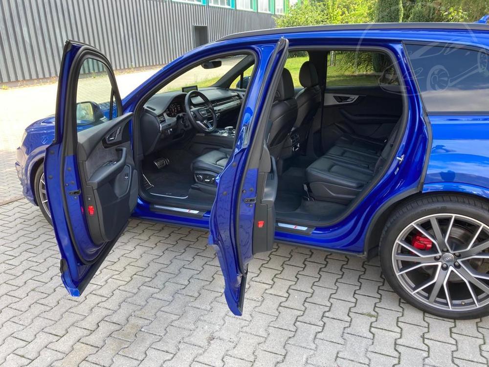 Audi SQ7 ABSOLUT.TOP STAV/DPH/ black /