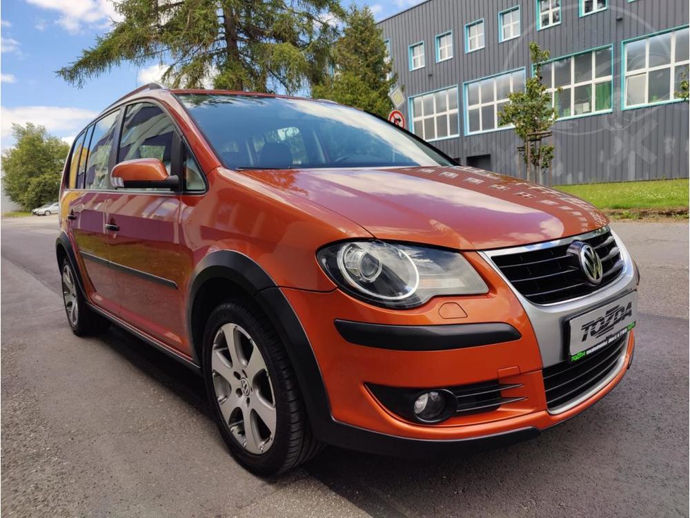 Volkswagen Touran Cross 1,4 TSi /servis.kn./