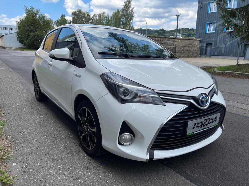 Toyota Yaris 1,5 Hybrid / automat /