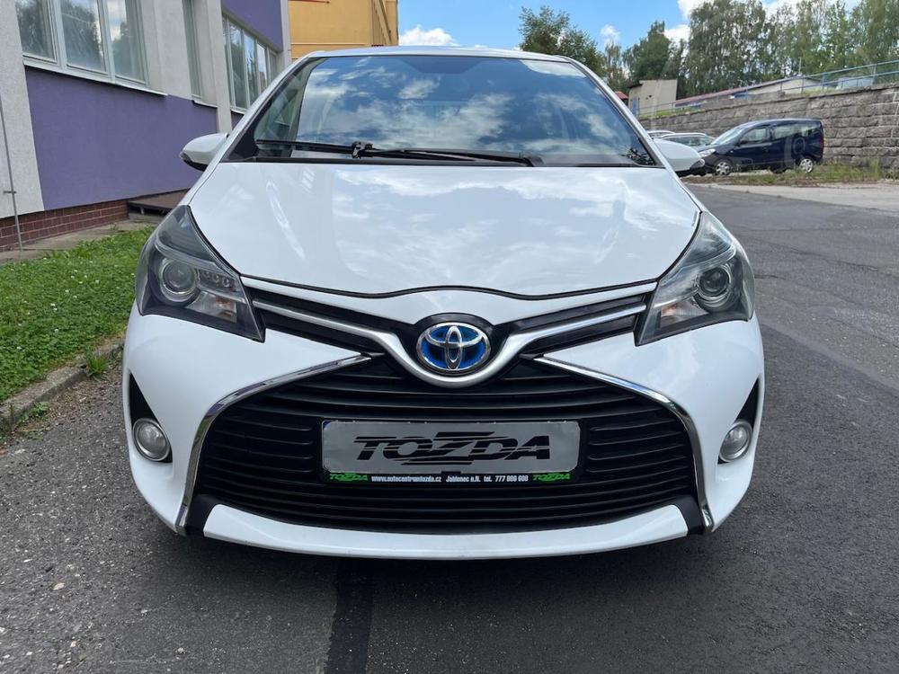 Toyota Yaris 1,5 Hybrid / automat /