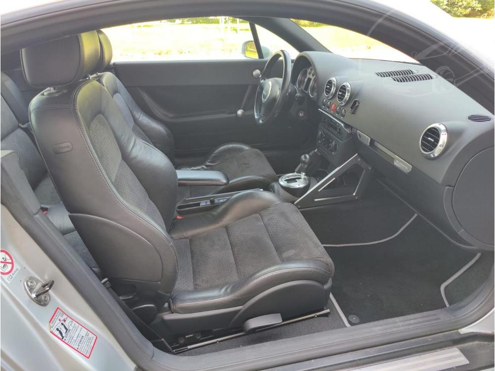 Audi TT 3,2i V6 Quattro / servis.k./