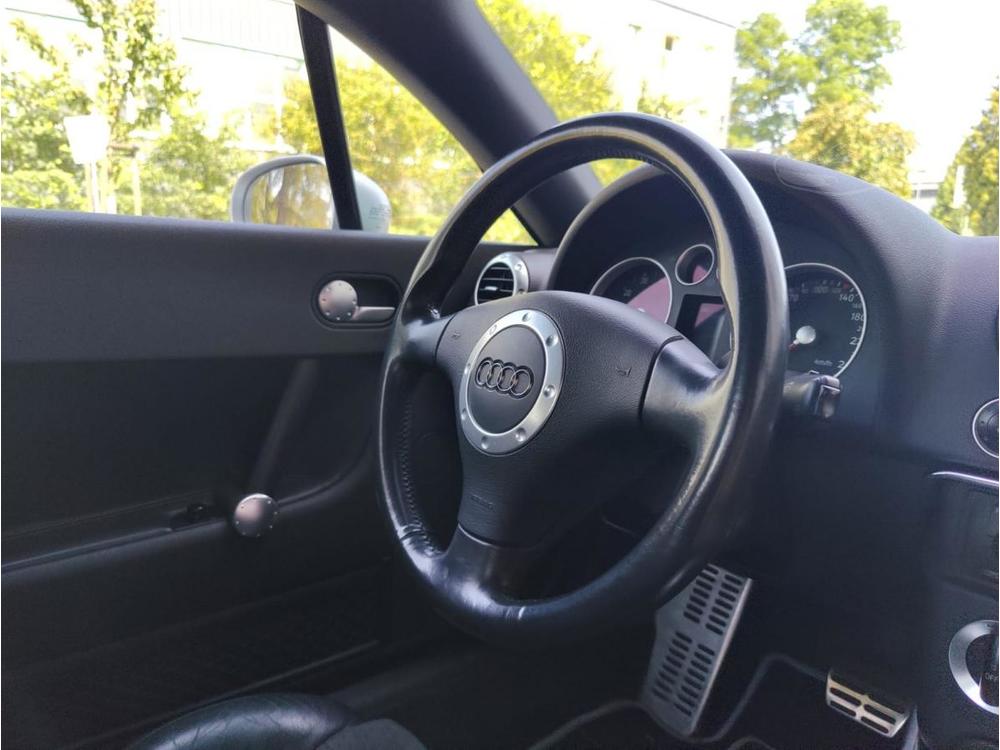 Audi TT 3,2i V6 Quattro / servis.k./