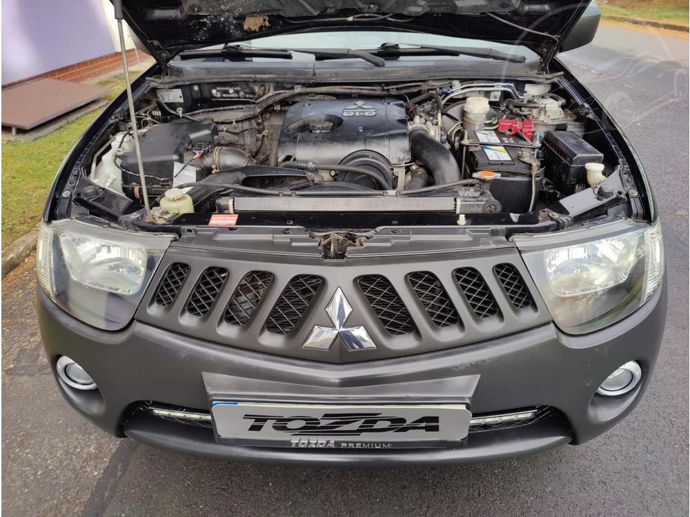 Mitsubishi L200 2,5 DI-D 4WD long / servis.km.