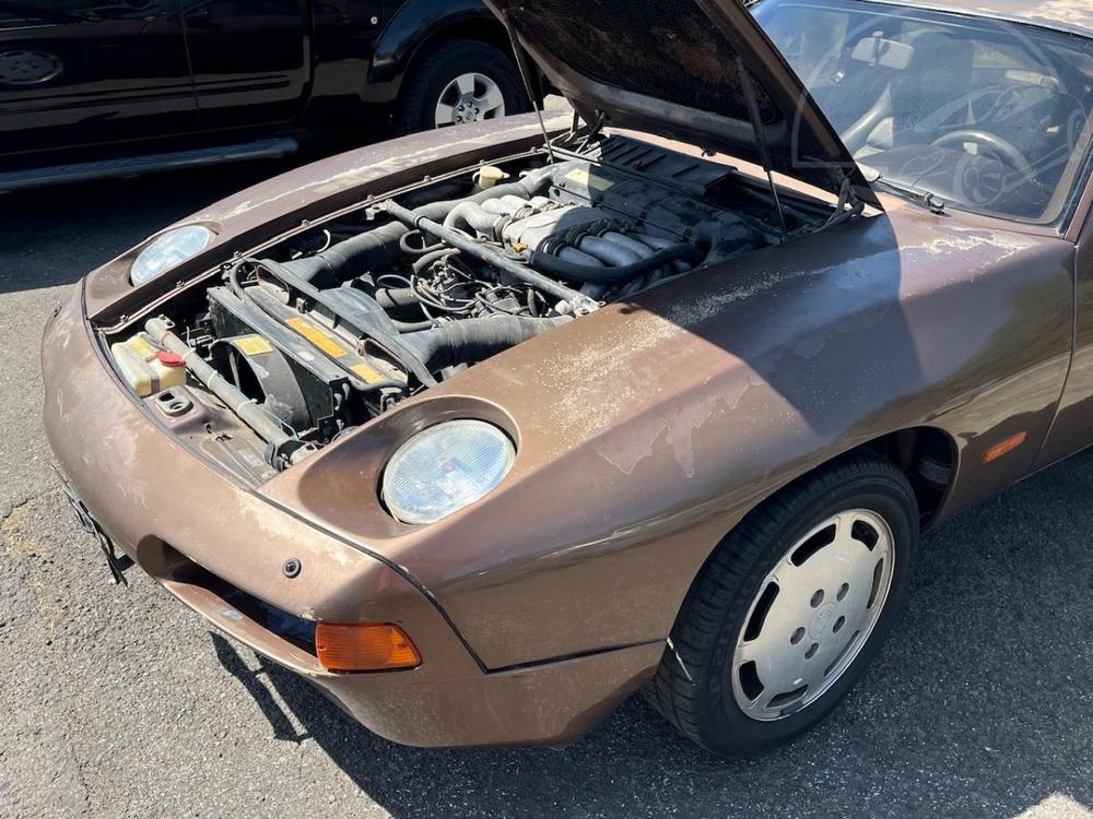 Porsche 928 4,4 V8 unikt