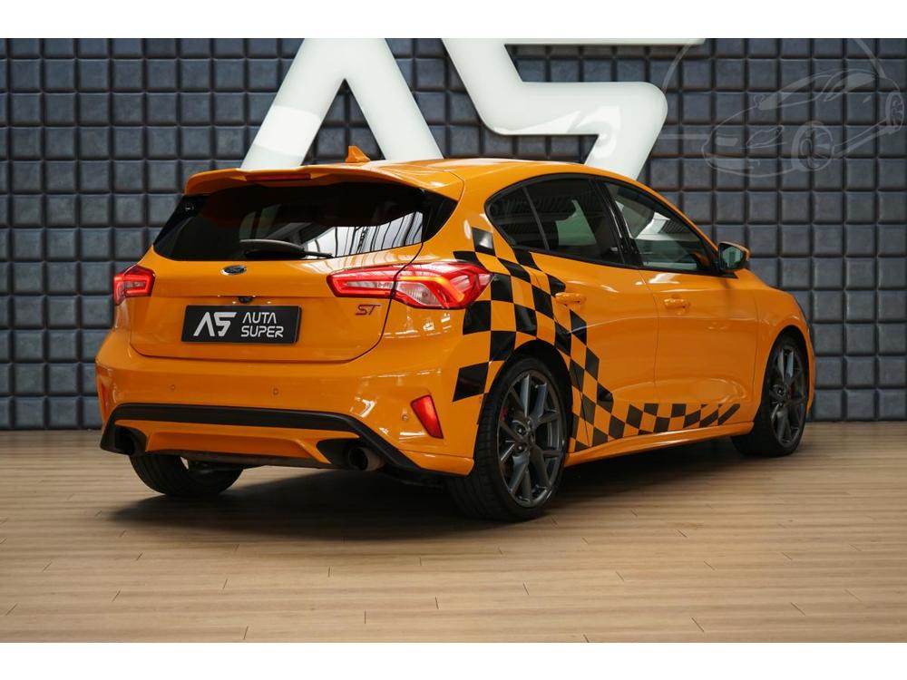 Ford Focus ST 206kW B&O HUD Kamera Recaro