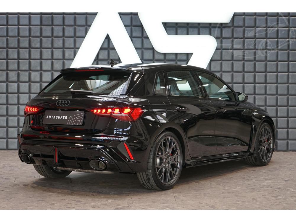 Audi RS3 Facelift Matrix RS-Seats Sonos