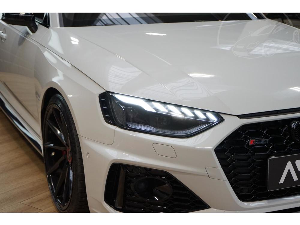 Audi RS4 331kW B&O Mas Dynamic DRC