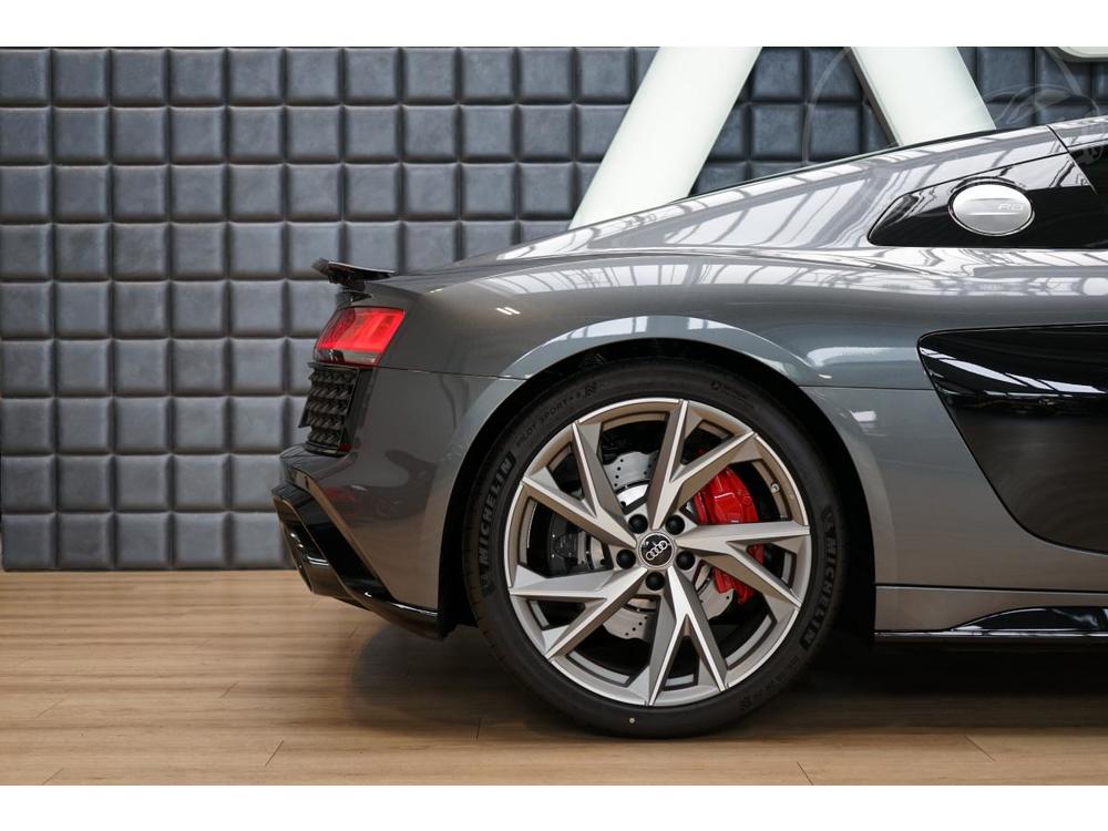 Audi R8 V10 RWD Performance 419kW LED