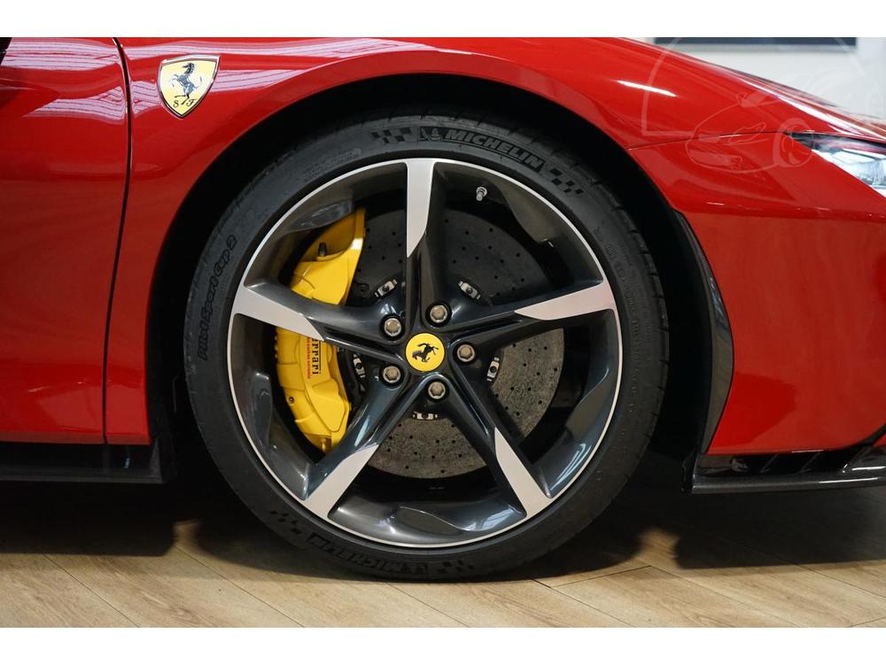 Ferrari  Rosso 70 Anni ADAS Carbon LIFT