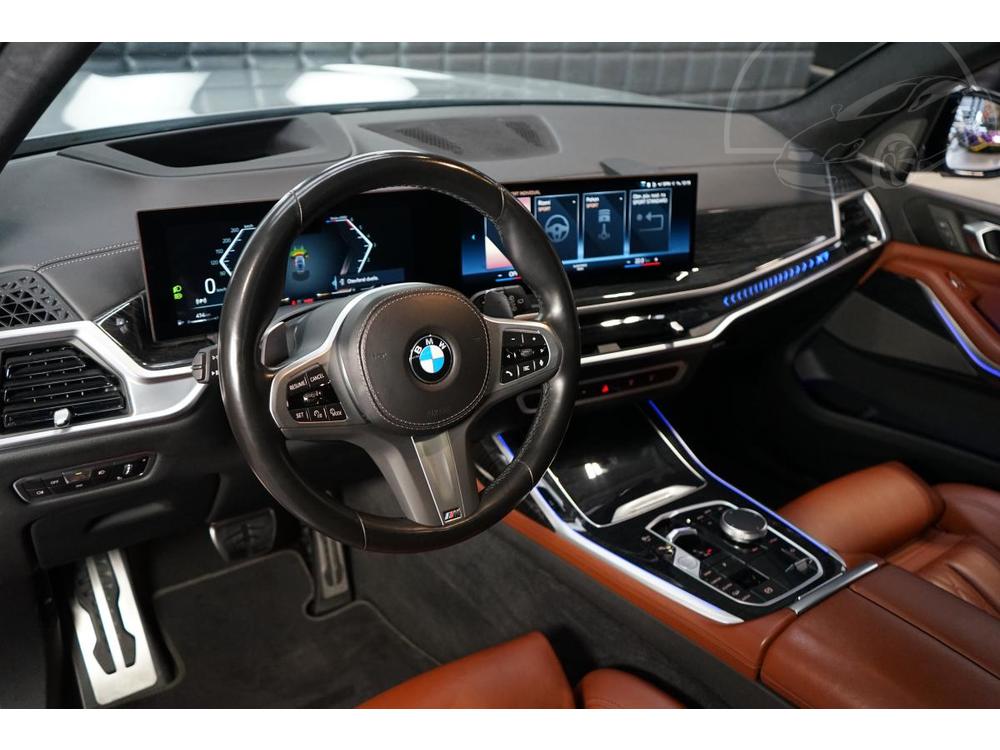 BMW X7 40d M-Pro H/K Pano Merino CZ