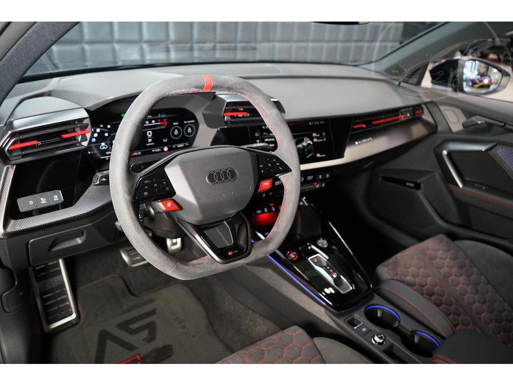 Audi RS3 Facelift Matrix RS-Seats Sonos