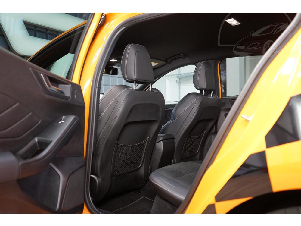 Ford Focus ST 206kW B&O HUD Kamera Recaro