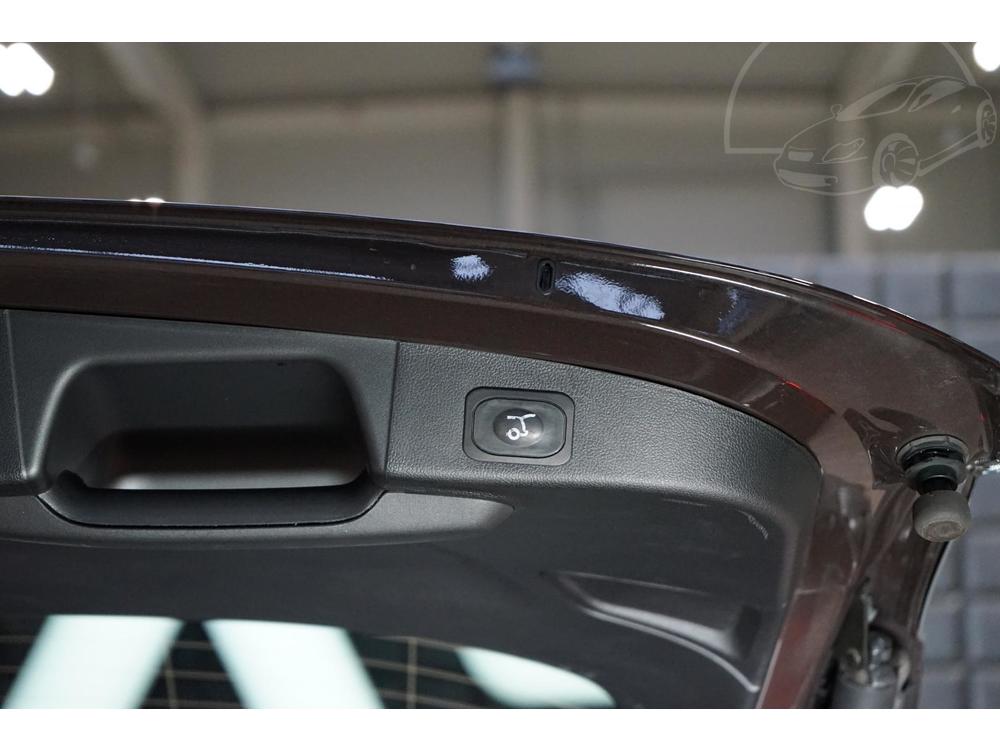 Ford Focus Vignale 110kW 8AT B&O Pano HUD