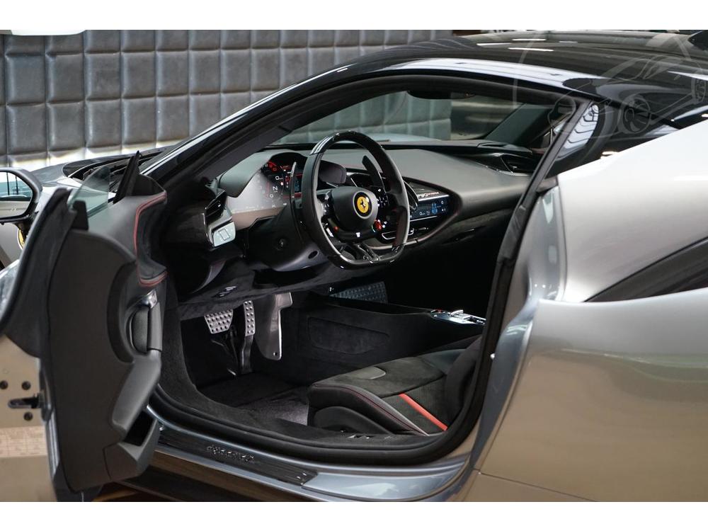 Ferrari  Stradale Carbon ADAS JBL LIFT