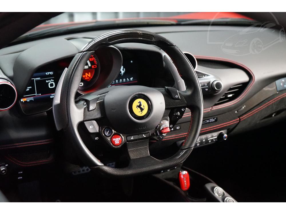 Ferrari  Tributo 530kW Lift JBL CarPlay