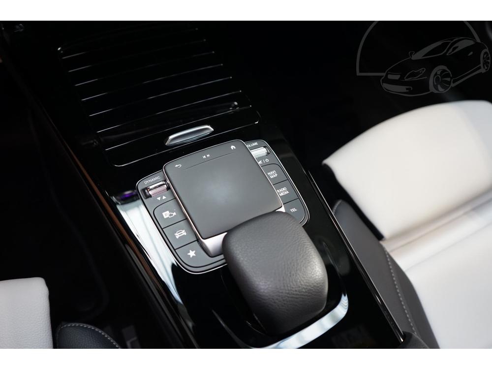 Mercedes-Benz CLA SB 200 AMG LED Pano Keyless CZ