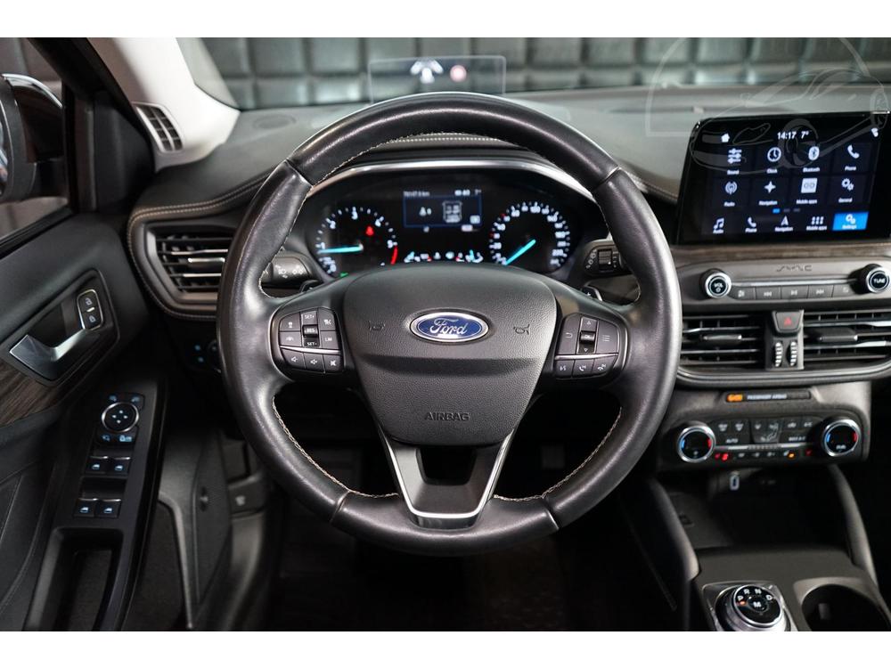 Ford Focus Vignale 110kW 8AT B&O Pano HUD