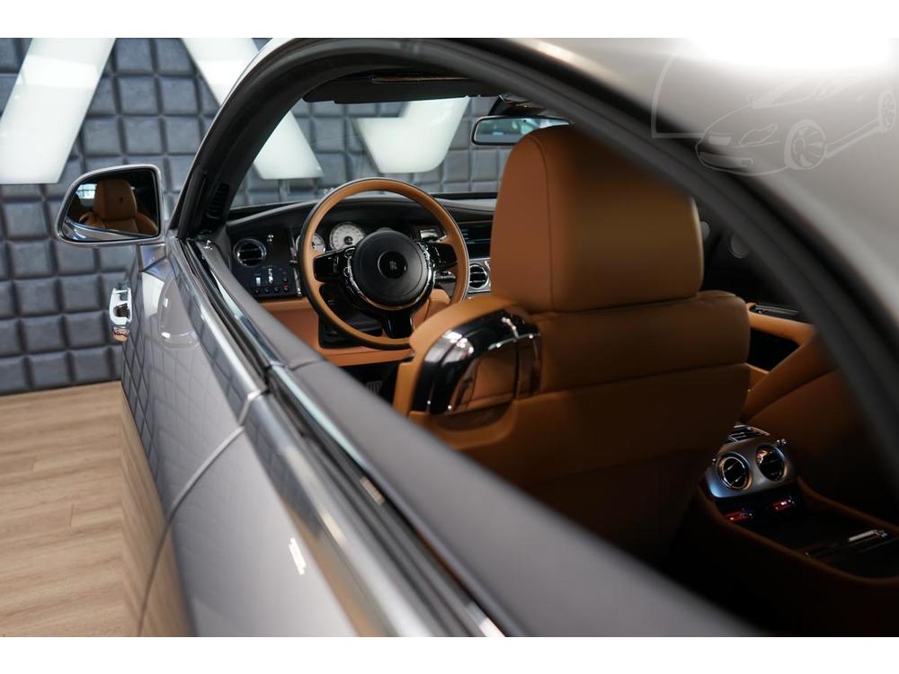 Rolls Royce Wraith V12 Starlight Bespoke Noir HUD