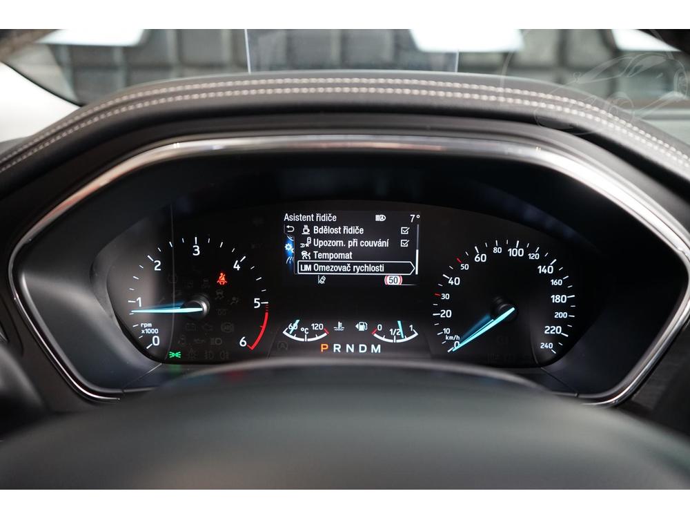 Ford Focus Vignale 110kW 8AT B&O Pano HUD