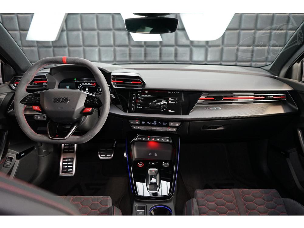 Audi RS3 Facelift Matrix RS-Seats Sonos