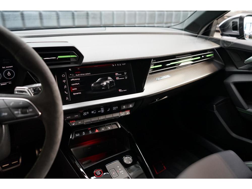 Audi RS3 B&O HUD Pano Matrix Carbon CZ