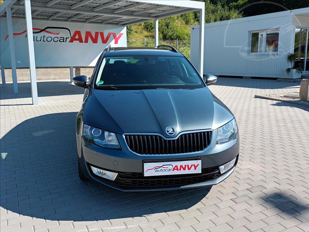 koda Octavia 1,4 TSI Edition,SERVISKA,XENON