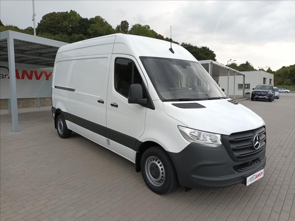 Mercedes-Benz Sprinter 2,0 215CDI,L2H2,KAMERA,KOLA