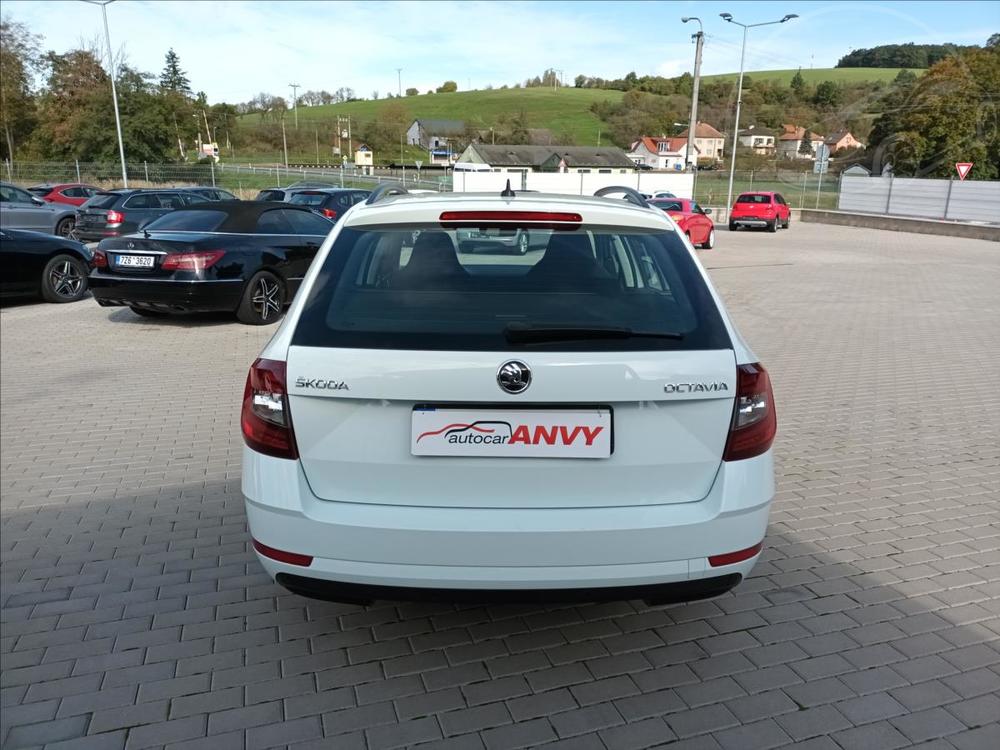 koda Octavia 1,6 TDI 85kwStyle,R,1MAJ,KOLA