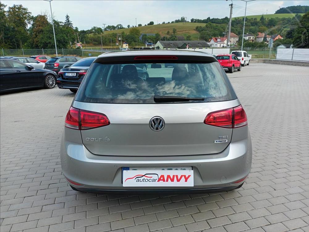 Volkswagen Golf 1,2 TSI,63KW,SERVISKA,KLIMA,