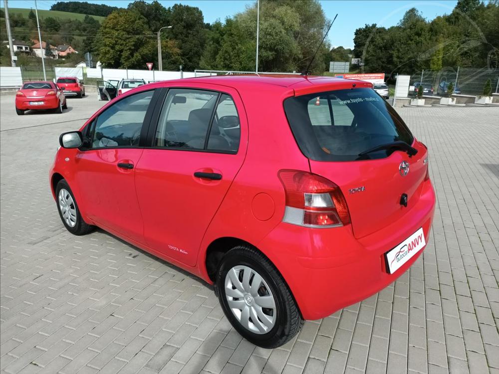 Toyota Yaris 1,0 VVT-i,51kw,Cool,SERVISKA