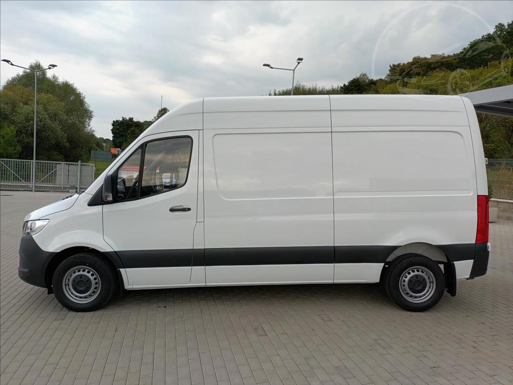 Mercedes-Benz Sprinter 2,0 215CDI,L2H2,KAMERA,KOLA