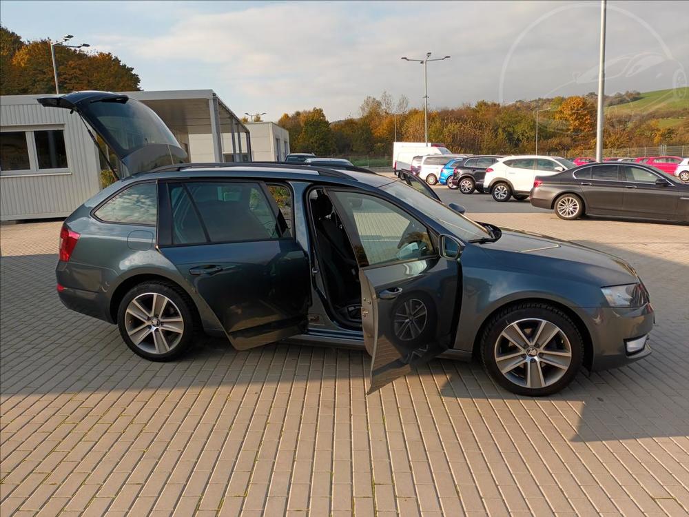 koda Octavia 2,0 TDI 110kW DSG Amb,SERVISKA