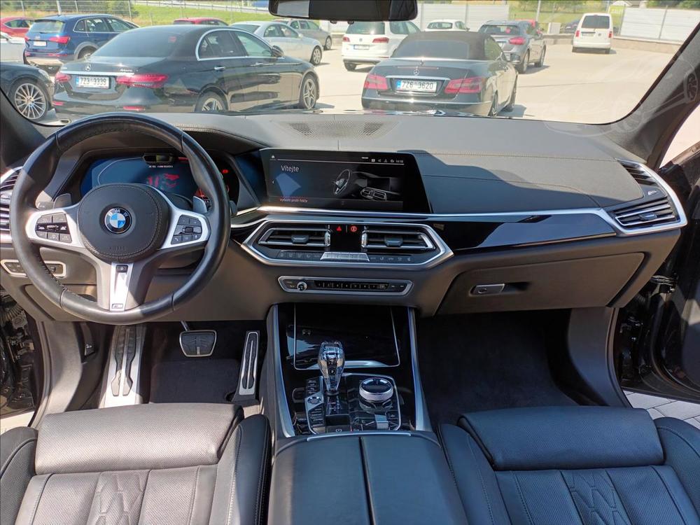 BMW X5 4,4 M50i xDrive AT,PANO,TAN