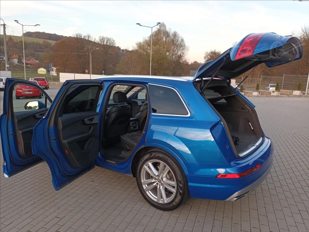 Audi Q7 3,0 50 TDI,S-LINE,R,1MAJ,KOLA