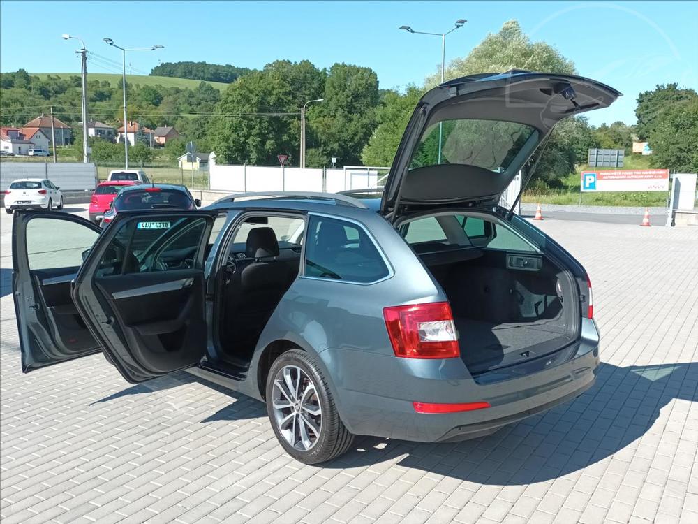 koda Octavia 1,4 TSI Edition,SERVISKA,XENON